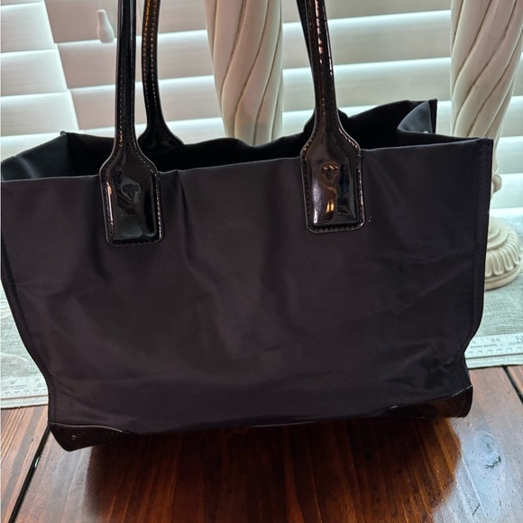 Tory Burch Black Nylon and Patent Leather Tote Shoulder Bag - Picture 5 of 10